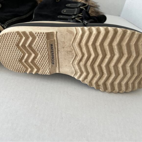 Sorel Joan of Arctic, black and cream - Picture 9 of 9